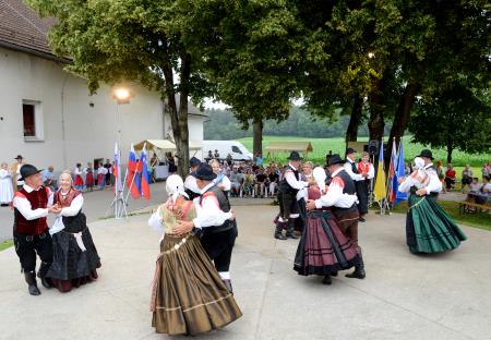 Občinska proslava ob dnevu državnosti in 10. obletnici Folklorne skupine Vodice 